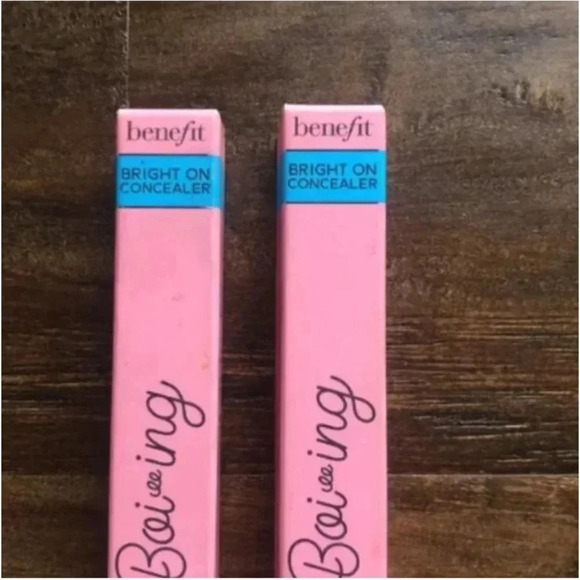 (2) Benefit Concealers - Walnut Shade | Benefit Cosmetics | Concealer | Boi-ing - Picture 6 of 9